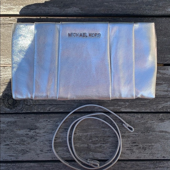 Michael Kors Handbags - Michael Kors Handbag/Clutch